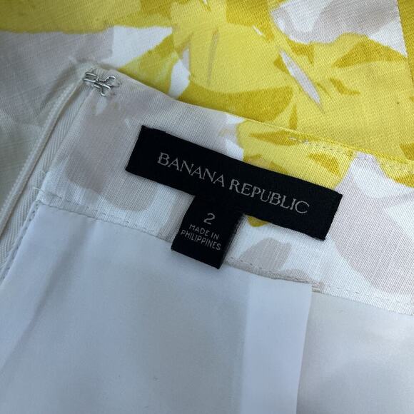 Banana Republic Skirt size 2 Yellow Floral Straight Pencil Knee Wedding Church - Picture 8 of 8